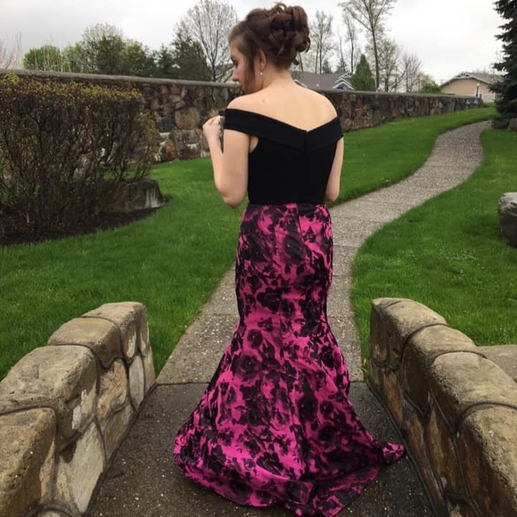 Mermaid Prom Dress - Picture 2 of 4